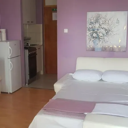 Apartment Kiki, 7th Floor, With A Sea View, Free Wifi, For 2 Persons