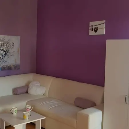 Apartment Kiki, 7th Floor, With A Sea View, Free Wifi, For 2 Persons