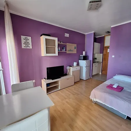 Kiki, 7th Floor, With A Sea View, Free Wifi, For 2 Persons Apartmán