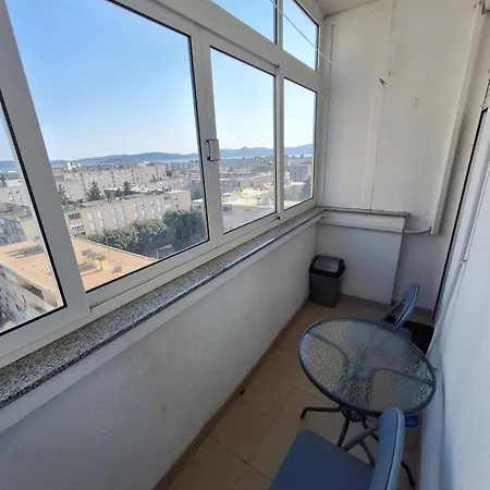 아파트 Kiki, 7th Floor, With A Sea View, Free Wifi, For 2 Persons *